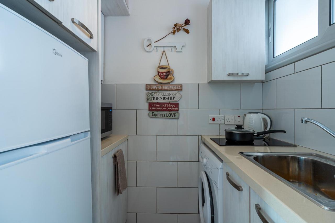 Berries 1-Br Apt In Λάρνακα Εξωτερικό φωτογραφία